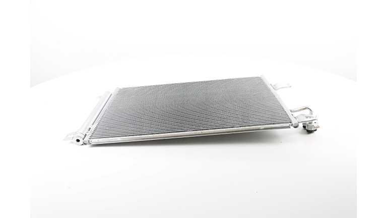 BSG 90-525-025 | Klima Radyatörü 8Fc351343131 (668X451x16 mm) T5,5-T6 Bm 10-