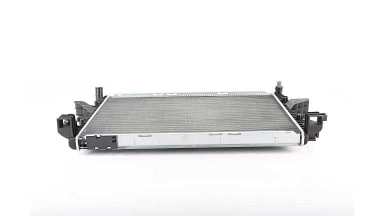 BSG 90-520-024 | Su Radyatörü 8Mk376719161 (710X468x32 mm) T5 Axd-Axe 2.5 TDI 04-10