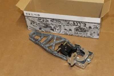 OEM 7H0837888C | Volkswagen Transporter 2004 Model Sonrası T5-T6-T7 Sağ Ön Kapı Kol İç Braketi